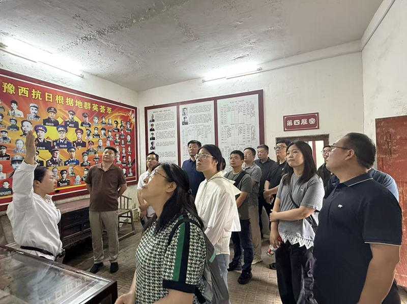 参观照片_副本 参观照片_副本